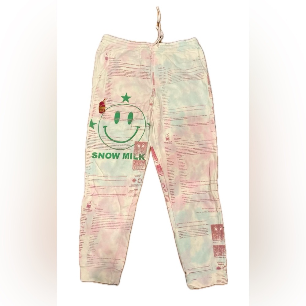 Snow Milk Graphic Print Sweatpants with Smiley Design